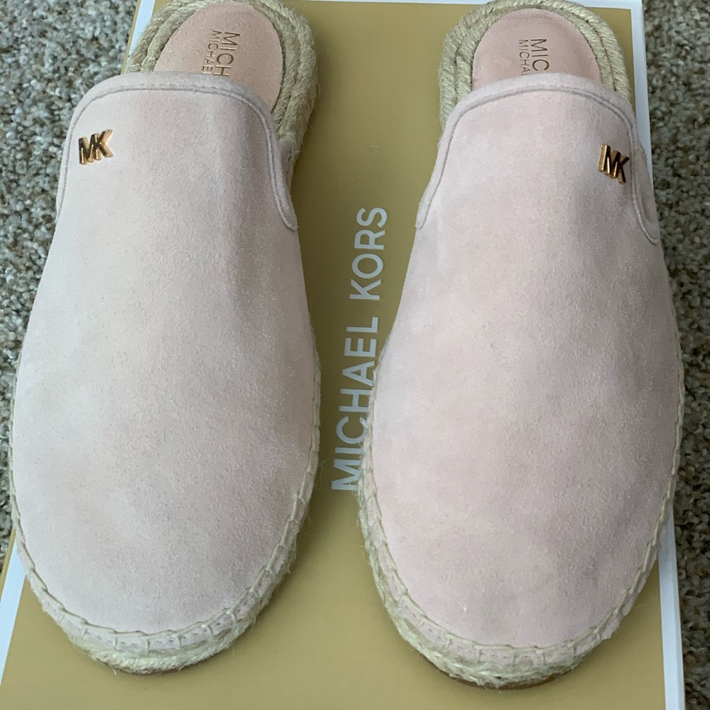 Michael Kors leather flats